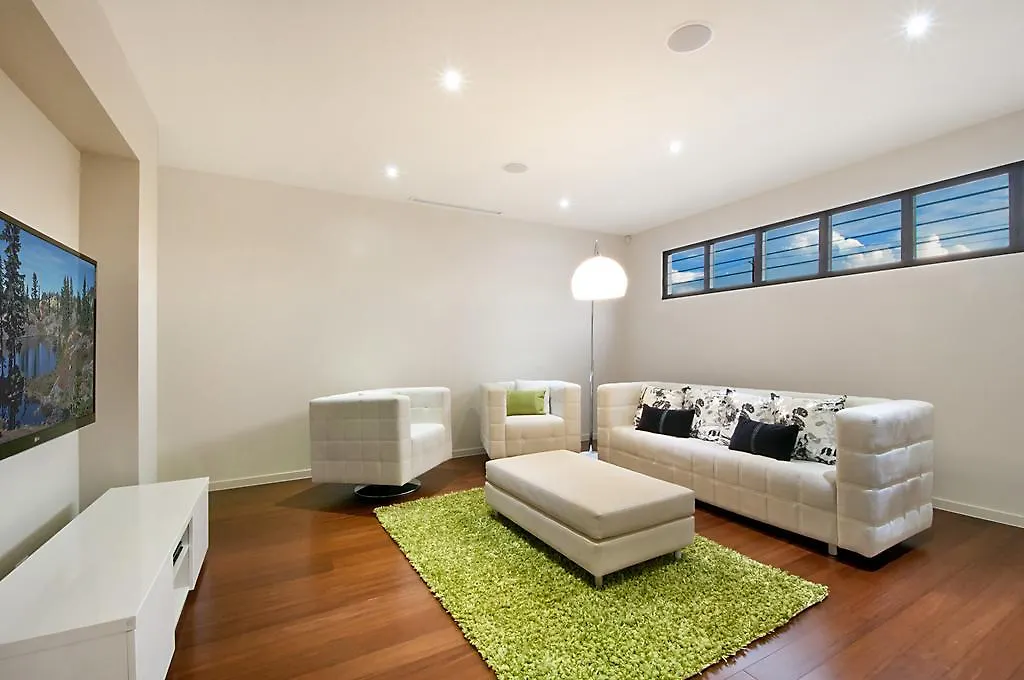 Holiday home Vue De Monde Villa Broadbeach Waters Australia